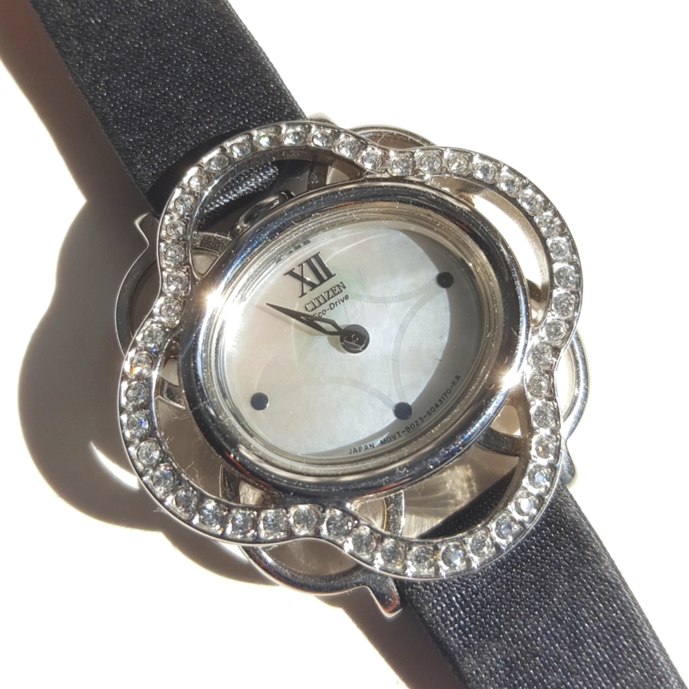 CITIZEN Eco-Drive Crystals & Mother of Pearl Women's Watch 💕 Needs a Battery!